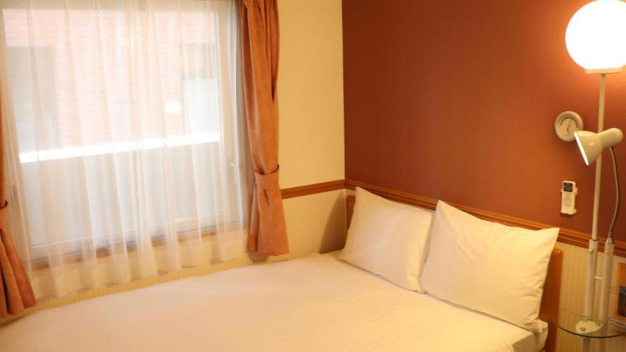 Toyoko Inn Kobe Sannomiya No.2 Exterior photo